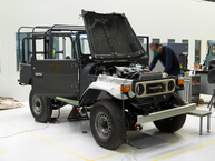 The FJ Company - 1977 FJ43 48648 Slate Gray - Restoration - Assembly